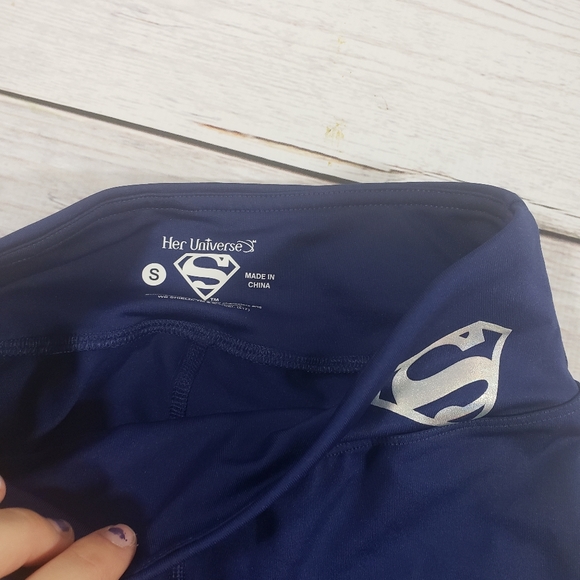 Her Universe girls Navy supergirl leggings small - Picture 4 of 6